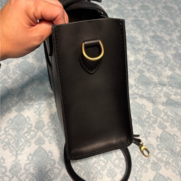 Portland leather LOLA CROSSBODY TOTE - Picture 3 of 9